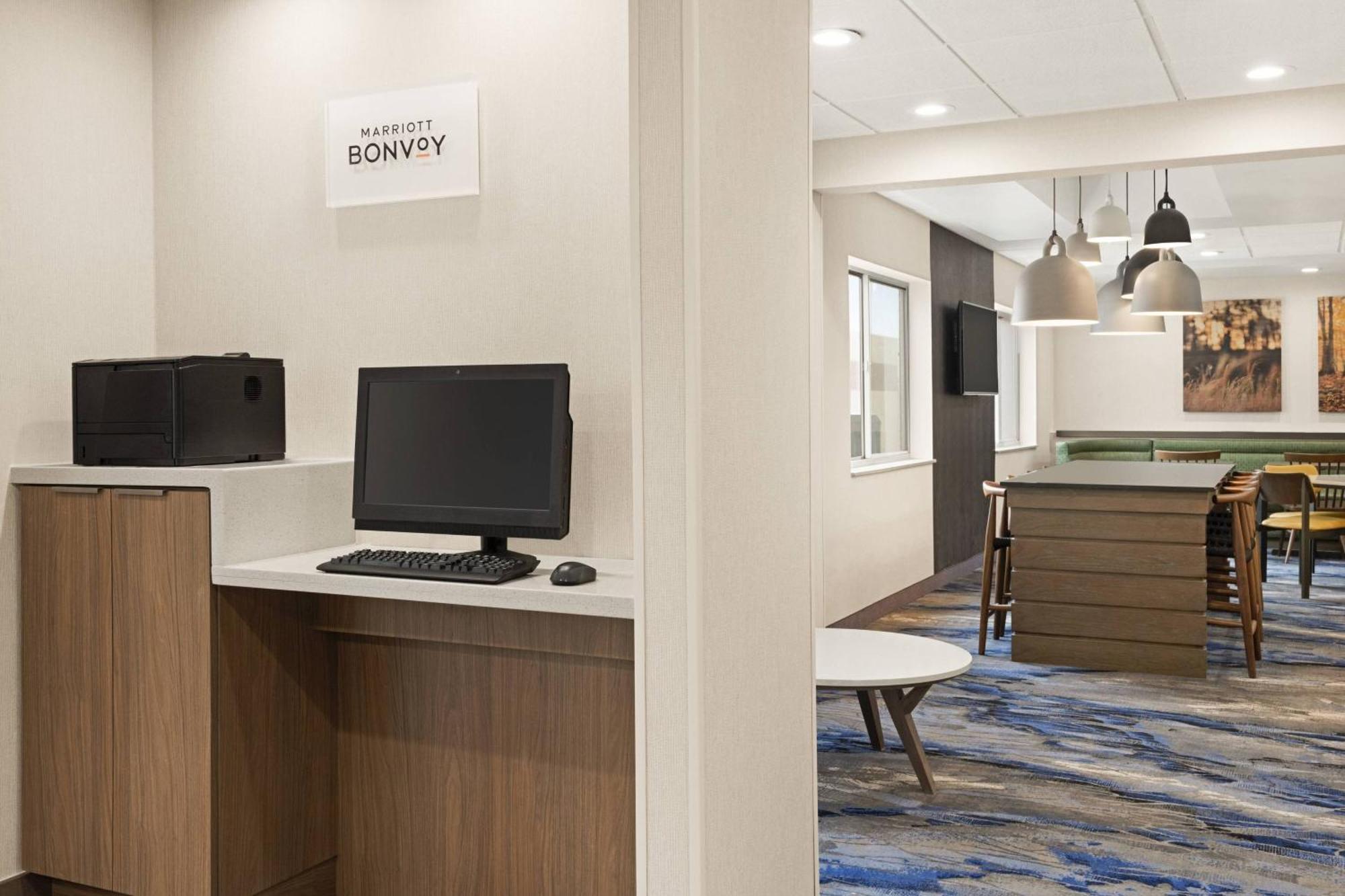 Fairfield Inn By Marriott Warren Niles Εξωτερικό φωτογραφία